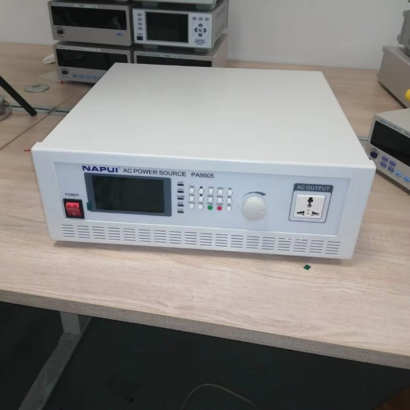 Alimentatore CA a Frequenza Va - Ac Power Supply recensione e prezzo