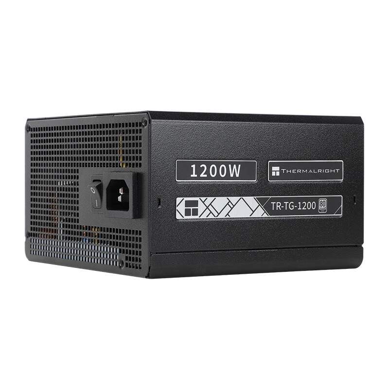 Thermalright TG1200 alimentato - Power Supply 750W recensione e prezzo